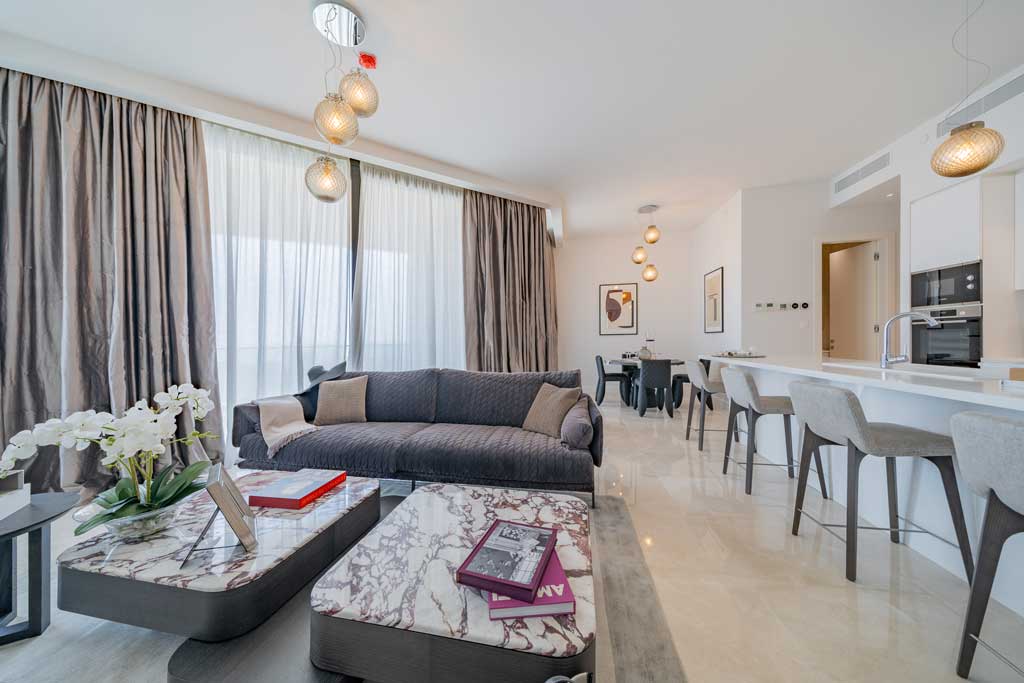 Modern tower with magnificent sea views and its own territory 13