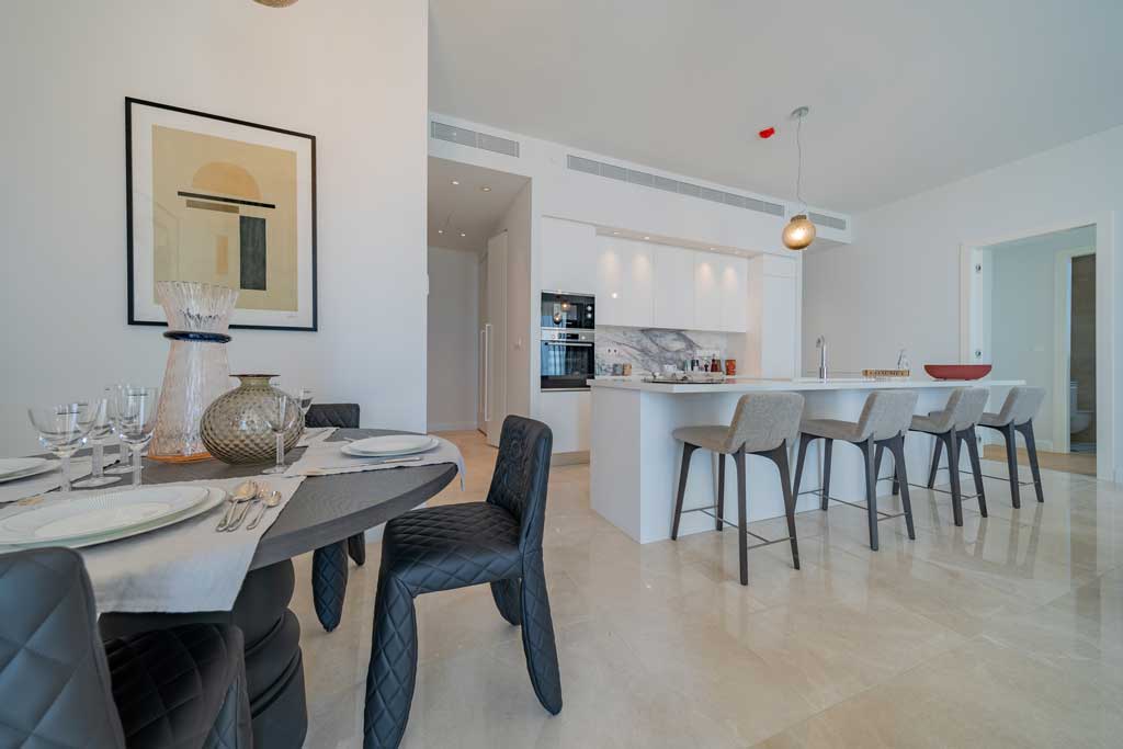 Modern tower with magnificent sea views and its own territory 14