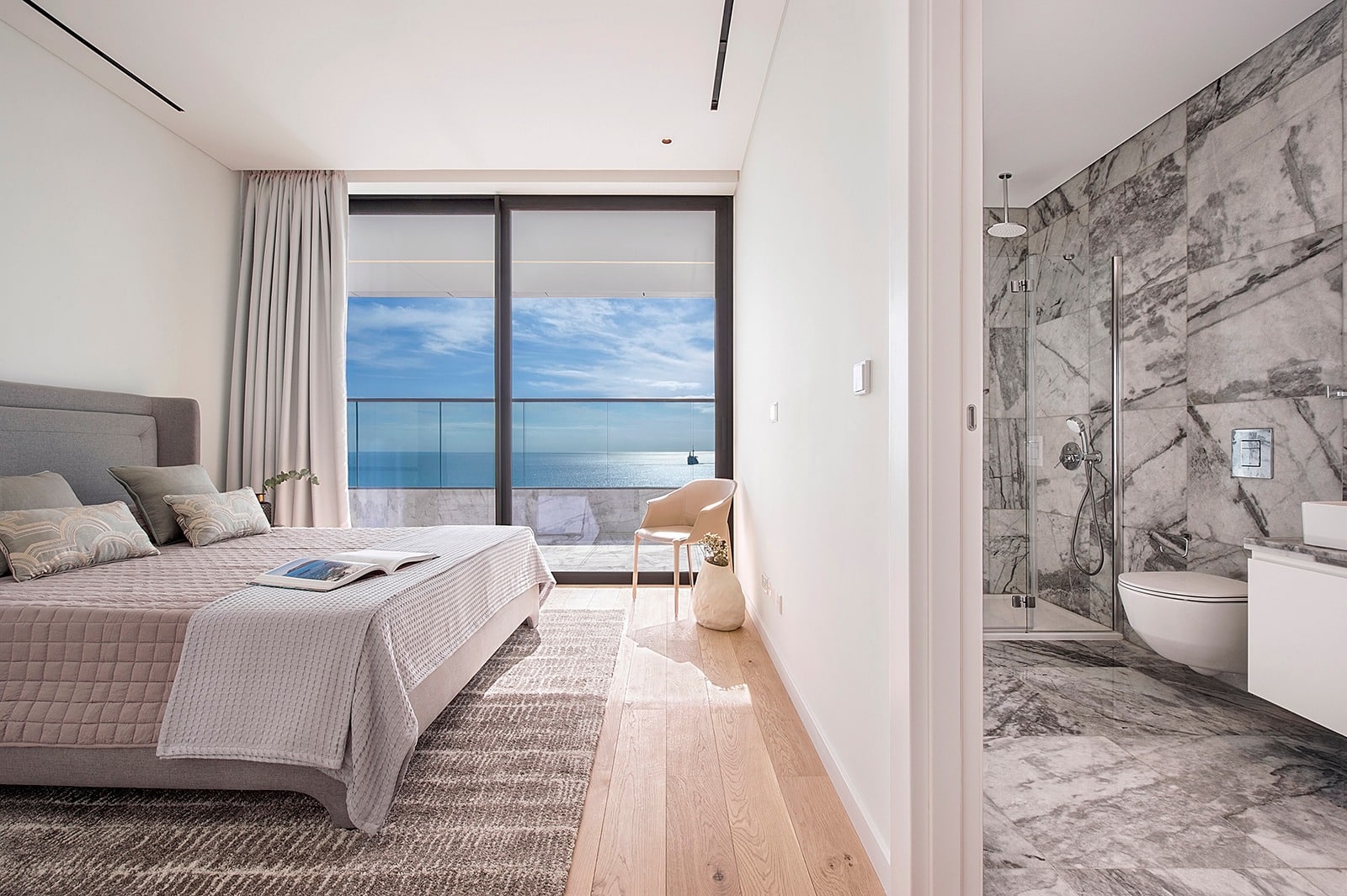 Apartment in a luxury residence with guaranteed return 24