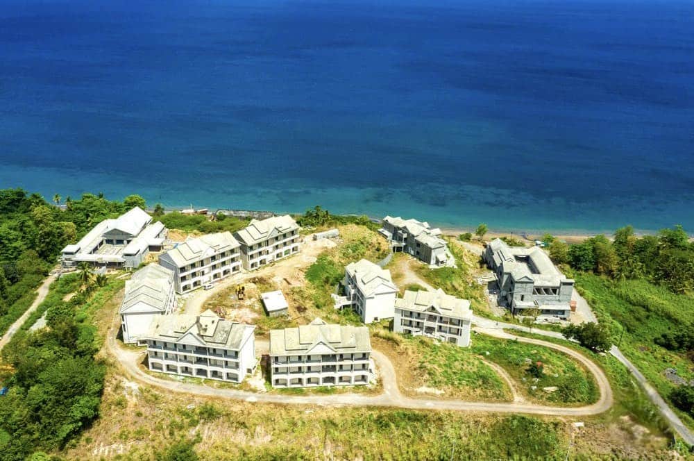 Share and full ownership in a five-star resort managed by Autograph Collections (premium branded by Marriott) 27