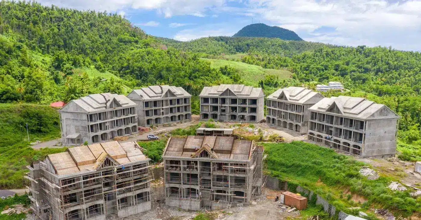Share and full ownership in a five-star resort managed by Autograph Collections (premium branded by Marriott) 10