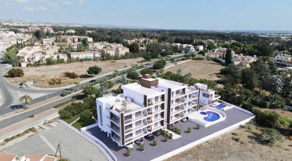 Apartments and villa with a pool in a new residential project 8