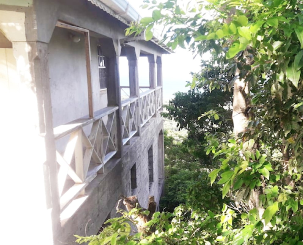 Duplex ocean view house on Carriacou island 5