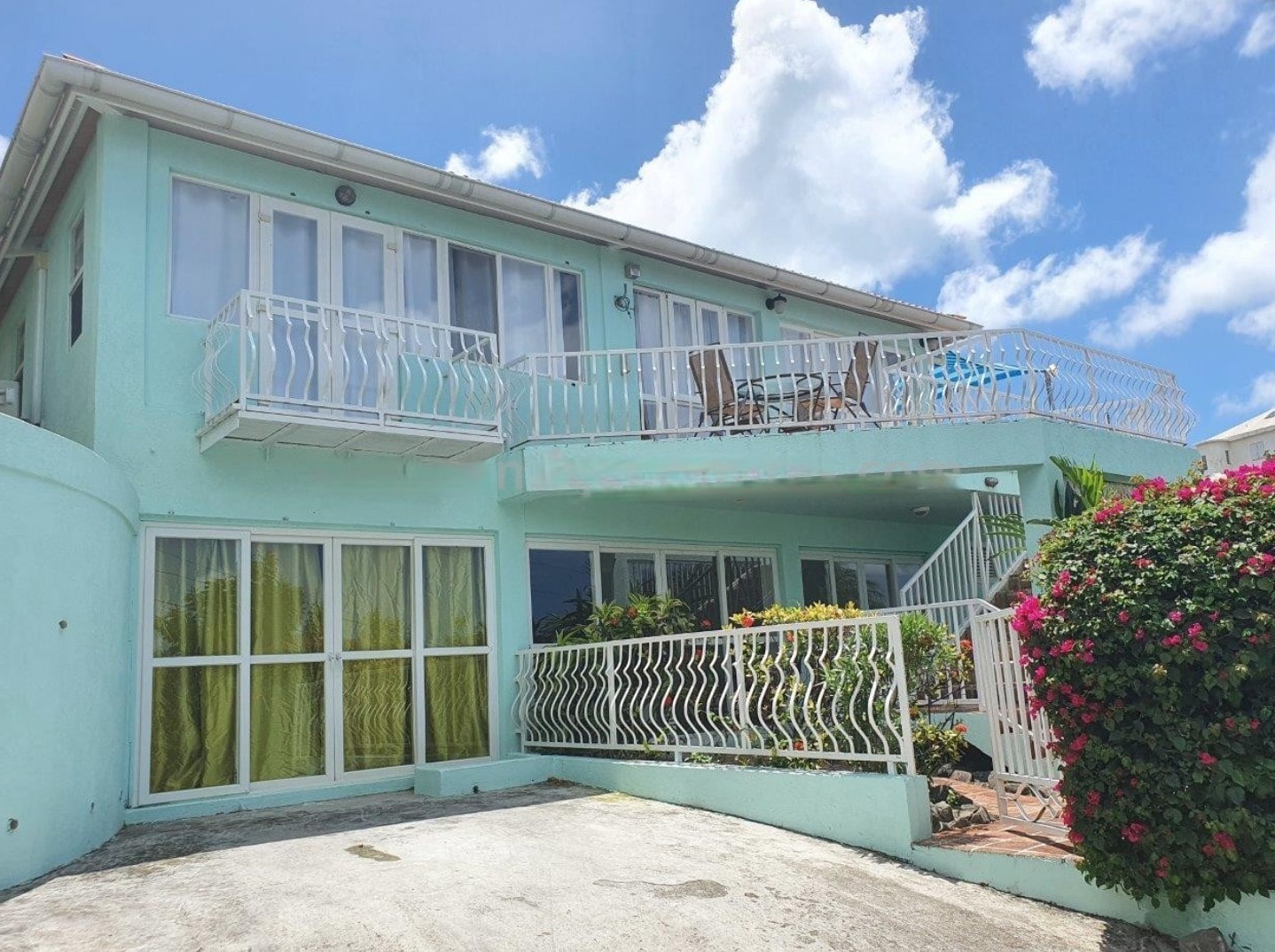 Two-level villa with a pool on the coast of the island of Antigua 2