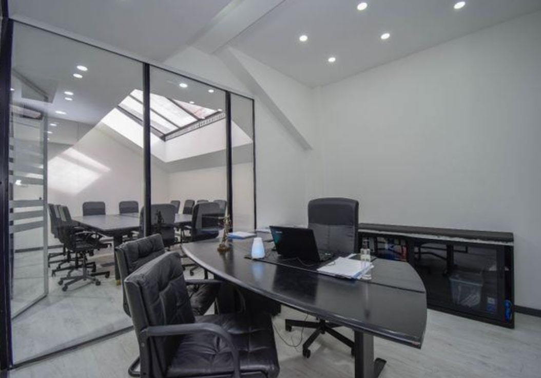 Office space in a prestigious area of Lisbon 15
