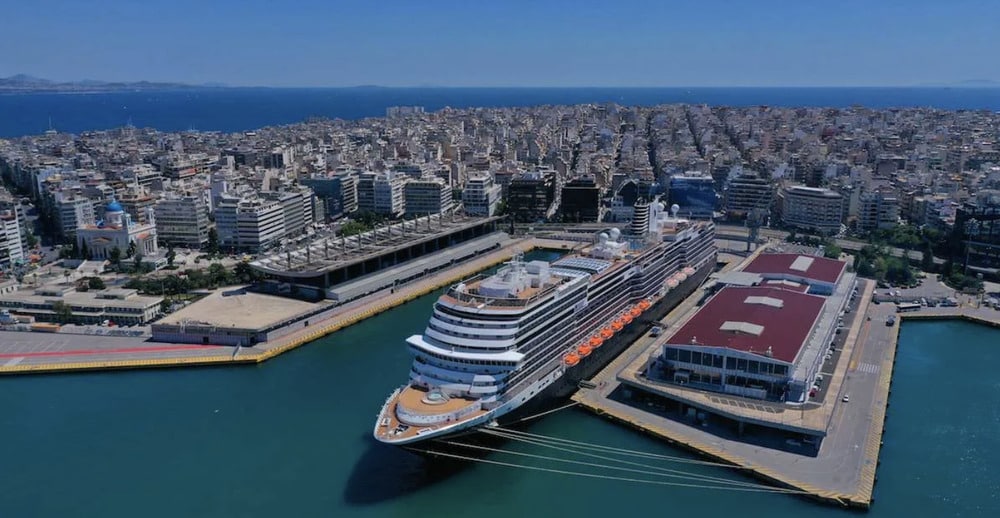 Apartments not far from the port in the south of Athens 3