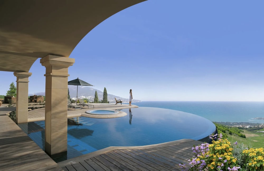 Stylish and fashionable villas with mountain and seaview 7